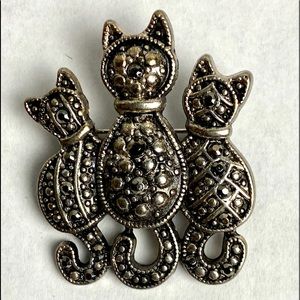 Three Kittens Cat Brooch